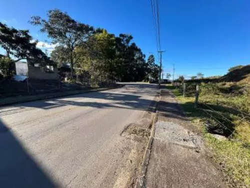 Casa, Vila Seca em Caxias do Sul, RS — foto 2 de 3