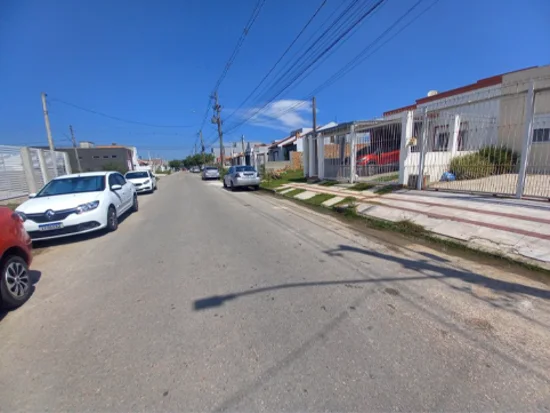 Casa em Pelotas, RS — foto 2 de 6