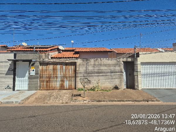 Casa, Ouro Verde em Araguari, MG