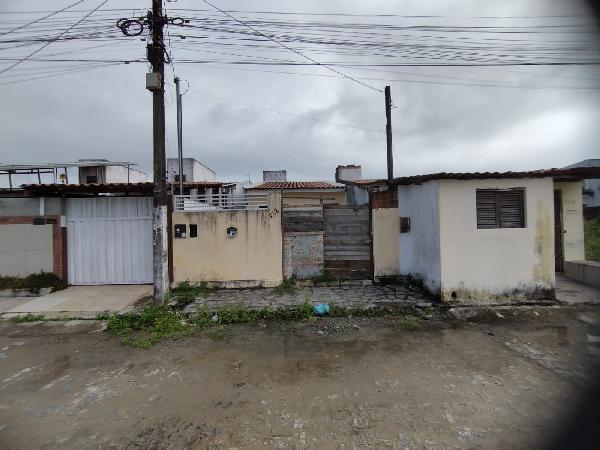 Casa, Cond Vitória I em Santa Rita, PB