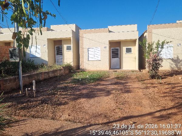 Casa, Novo Mundo em Várzea Grande, MT