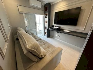 Apartamento Condomínio, Residencial, 2 vaga(s) de garagem