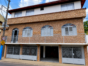 Casa, Residencial, Centro, 13 dormitório(s), 4 vaga(s) de garagem