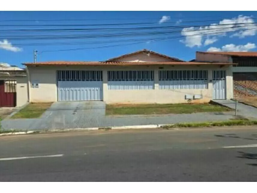 Casa, Jardim Califórnia em Goiânia, GO